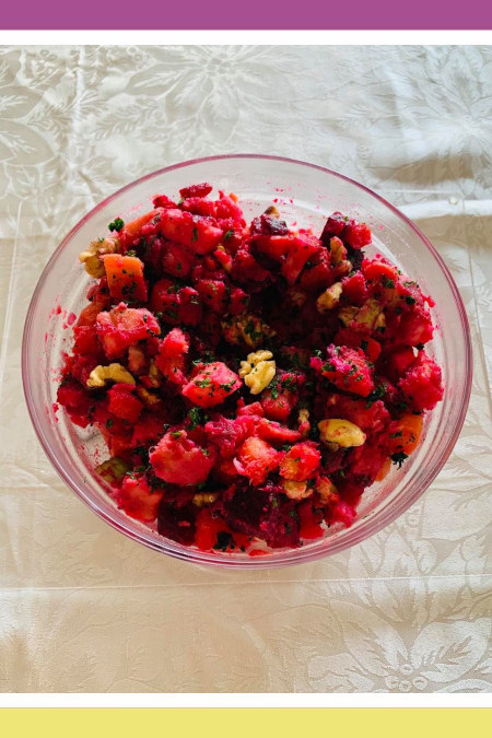 MOM’S SALAD WITH A HEALTHY TWIST