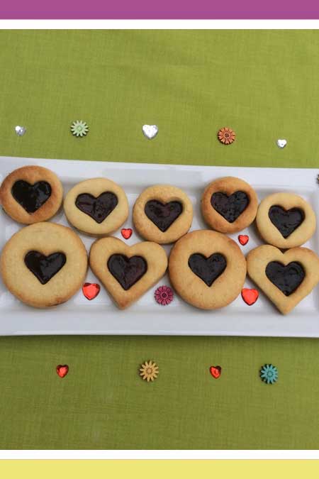 WEIHNACHTSGEBAECK (GERMAN  BUTTER COOKIES)