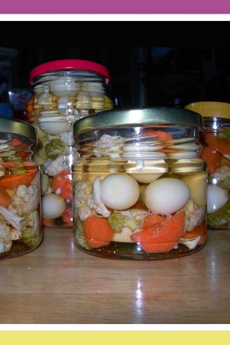 PICKLED QUAIL EGGS