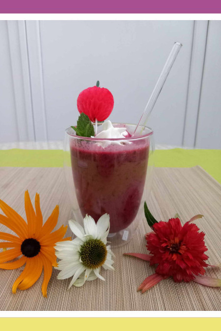 BLACKBERRIES: FROM FOREST TO SHAKE 